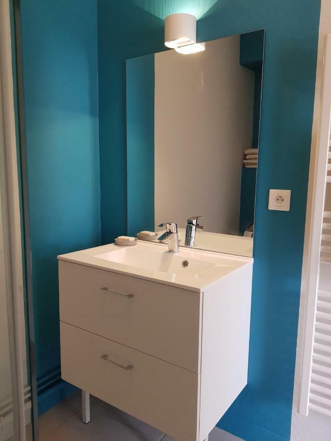 Apartamento Préférence - Hypercentre avec parking privé gratuit et lit Queen size Poitiers Exterior foto