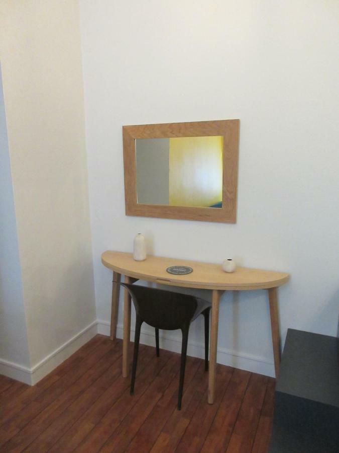 Apartamento Préférence - Hypercentre avec parking privé gratuit et lit Queen size Poitiers Exterior foto