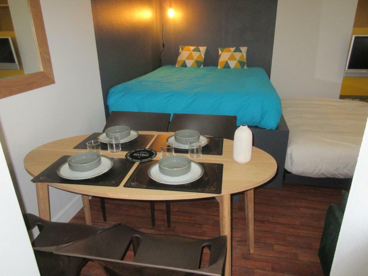 Apartamento Préférence - Hypercentre avec parking privé gratuit et lit Queen size Poitiers Exterior foto